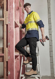 Mens Lightweight Outdoor Pant in Black