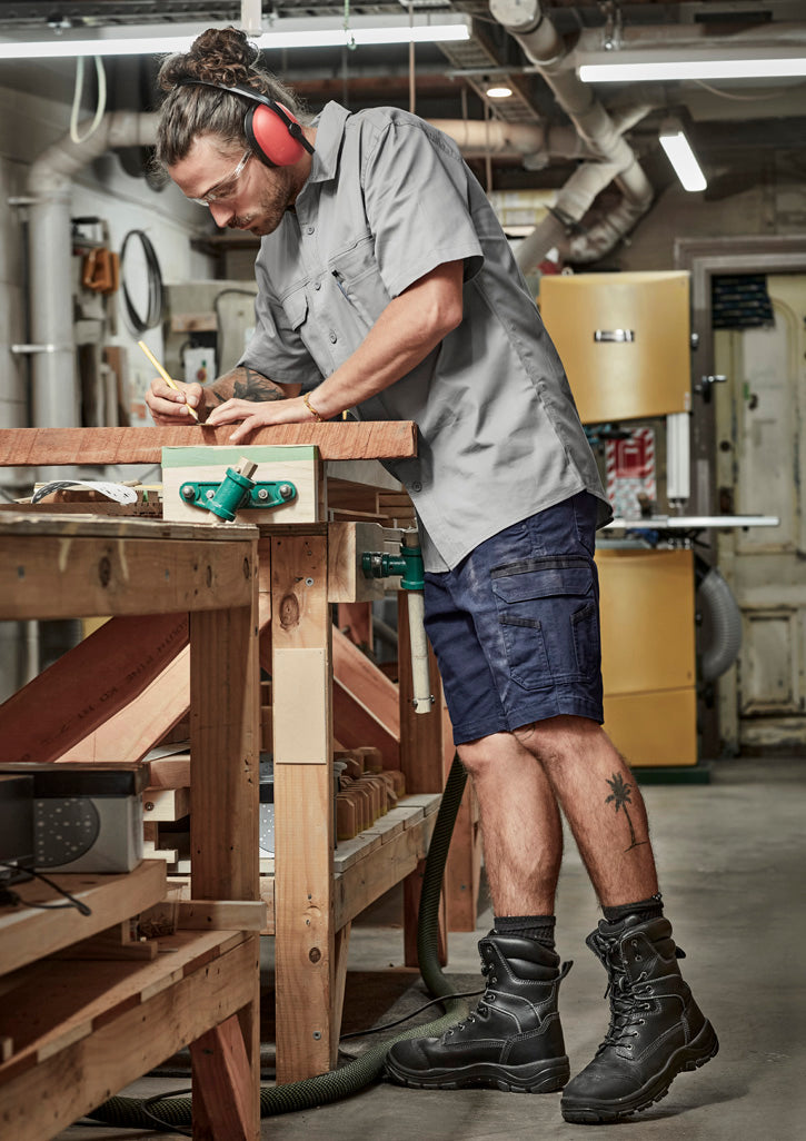 Mens Streetworx Heritage Short in Navy