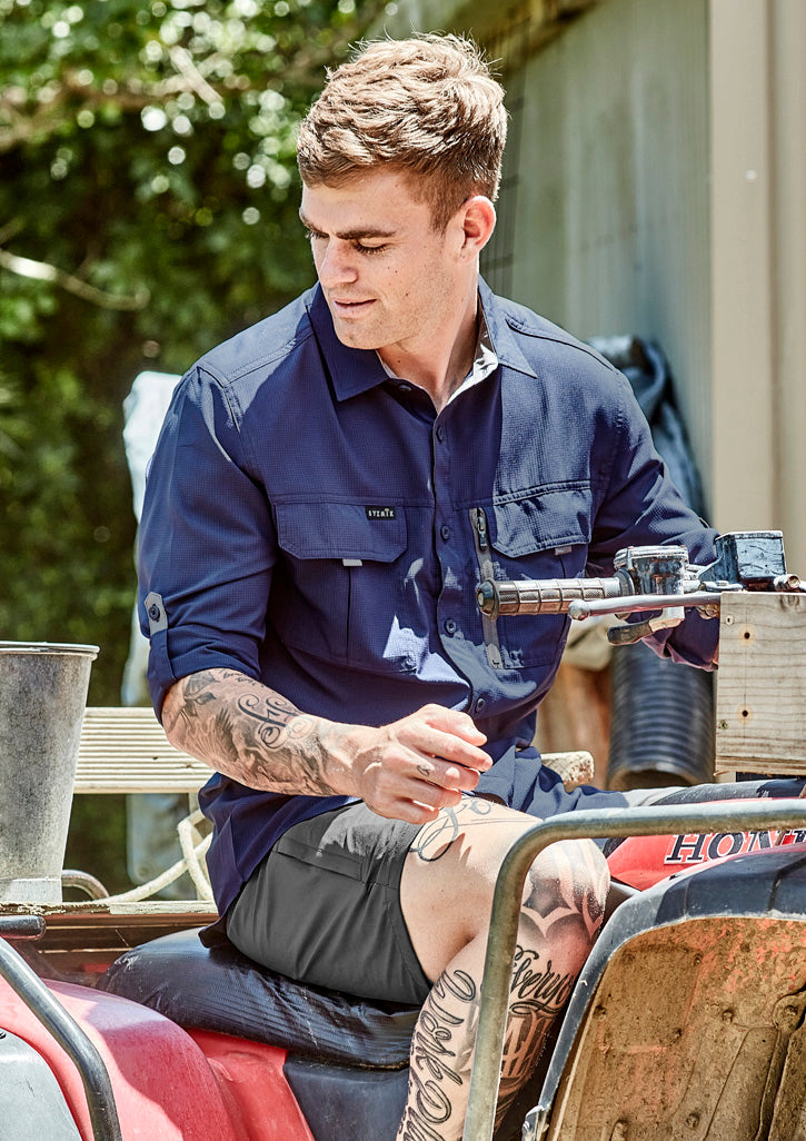 Mens Outdoor Long Sleeve Shirt in Navy