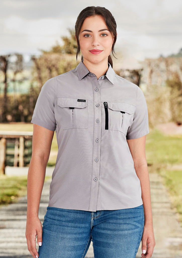Womens Outdoor Short Sleeve Shirt in Stone